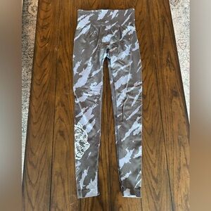 Purple EVERSON SEAMLESS" SCRUNC